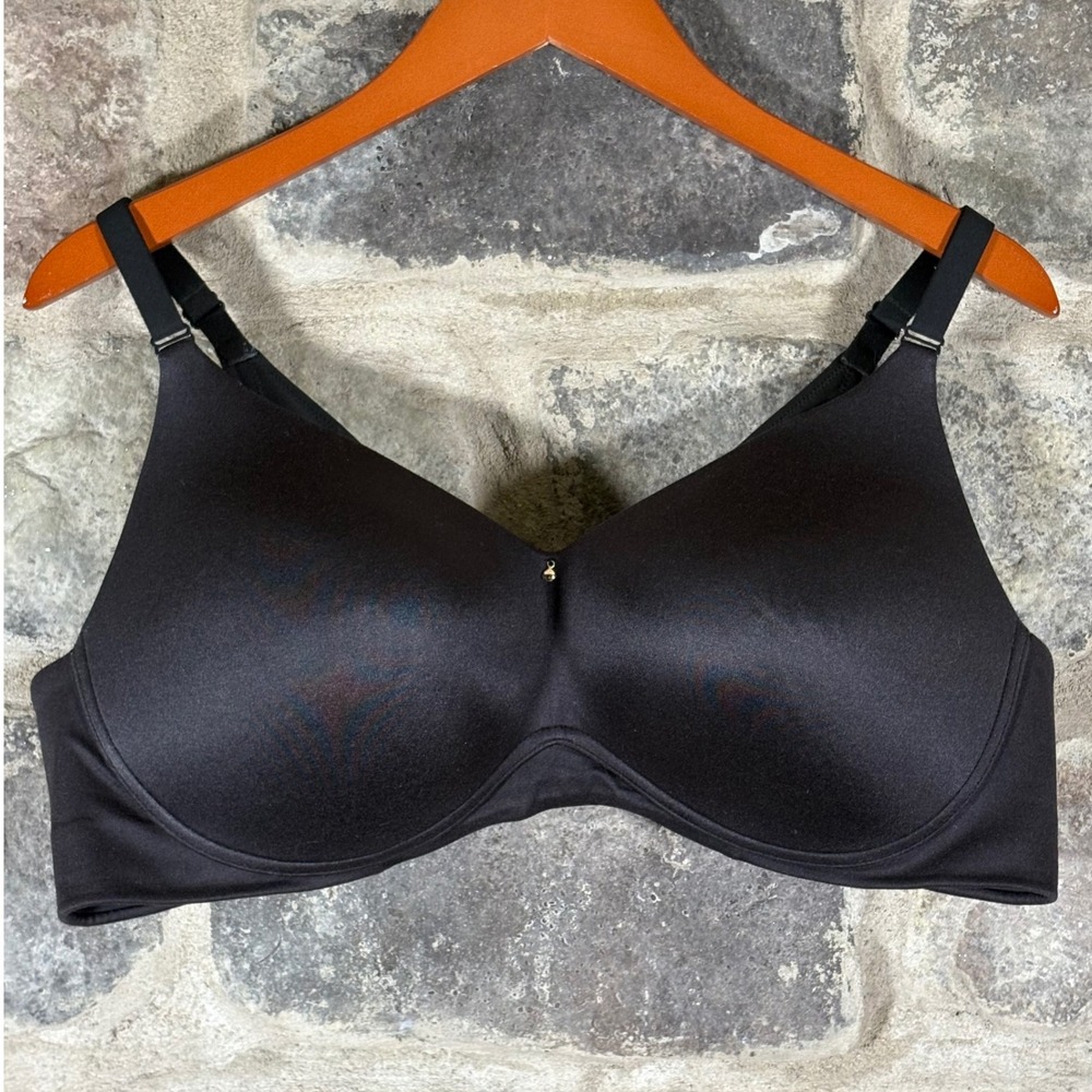 Cacique Lightly Lined No Wire Black Bra 44C Adjustable Straps Comfort Back Close